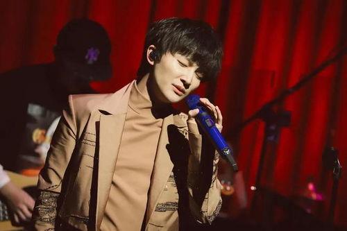 周深娱乐八卦爆料视频,揭秘明星幕后故事，带你走进他的音乐世界